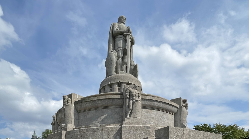 Bismarck Denkmal Hamburg Aussenansicht Nordwest