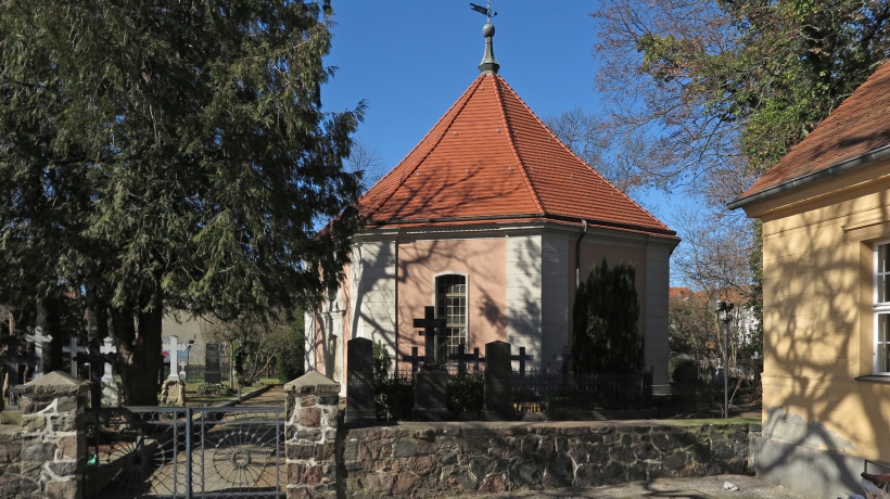 DORFKIRCHE ZEHLENDORF