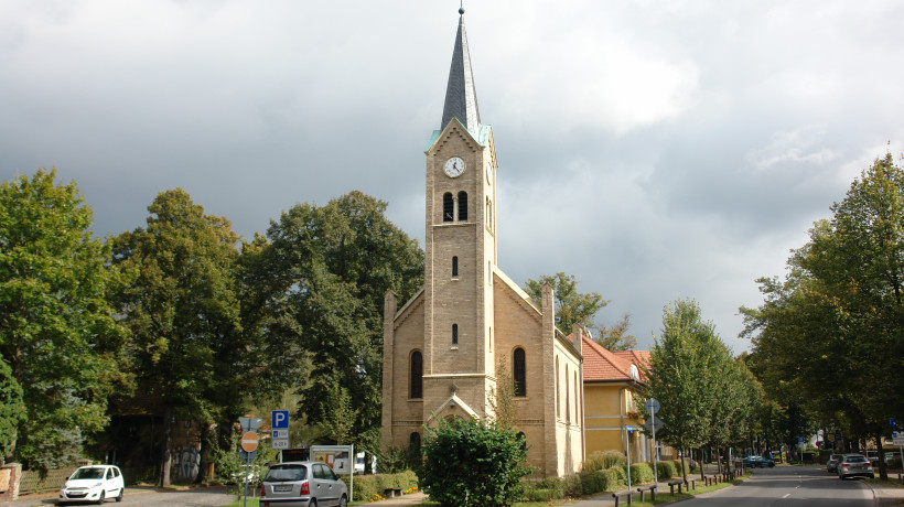Kirche Glienicke Nordbahn Turm
