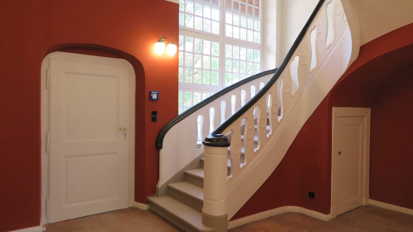 Martin Niemoeller Haus Eingangsbereich mit Treppe